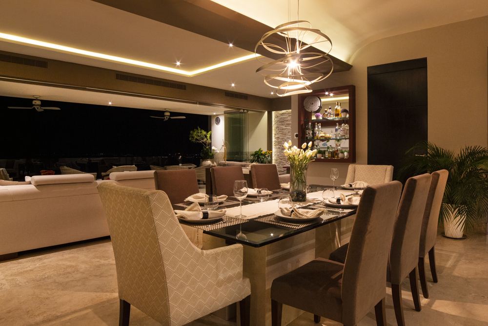 Dining table, close-up