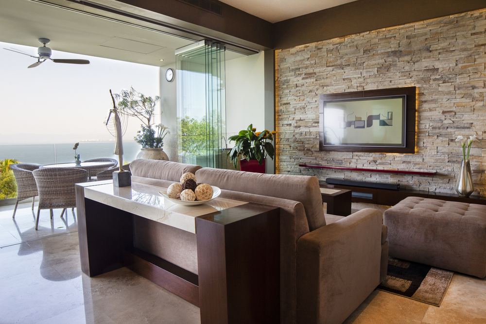 Family room by day